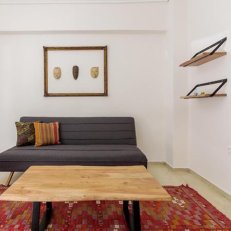 A Modern 2-Bedroom Apartment Near Areios Pagos Athens Exterior photo