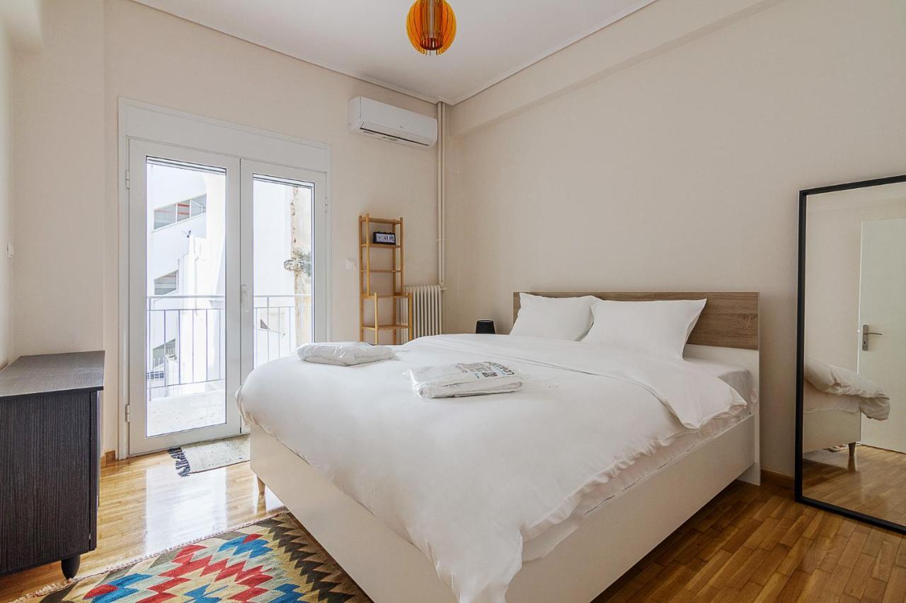 A Modern 2-Bedroom Apartment Near Areios Pagos Athens Exterior photo